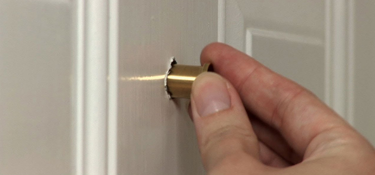 peephole door repair in Yreka